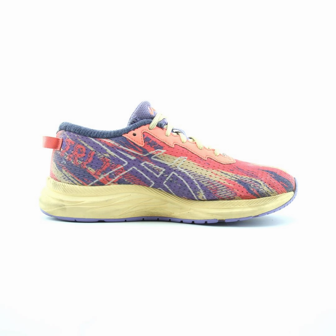 ASICS NOOSA TRI 13 trainer shoe design snapshots