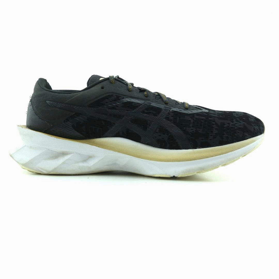 ASICS  NOVABLAST TOKYO lightweight athletic shoe visuals