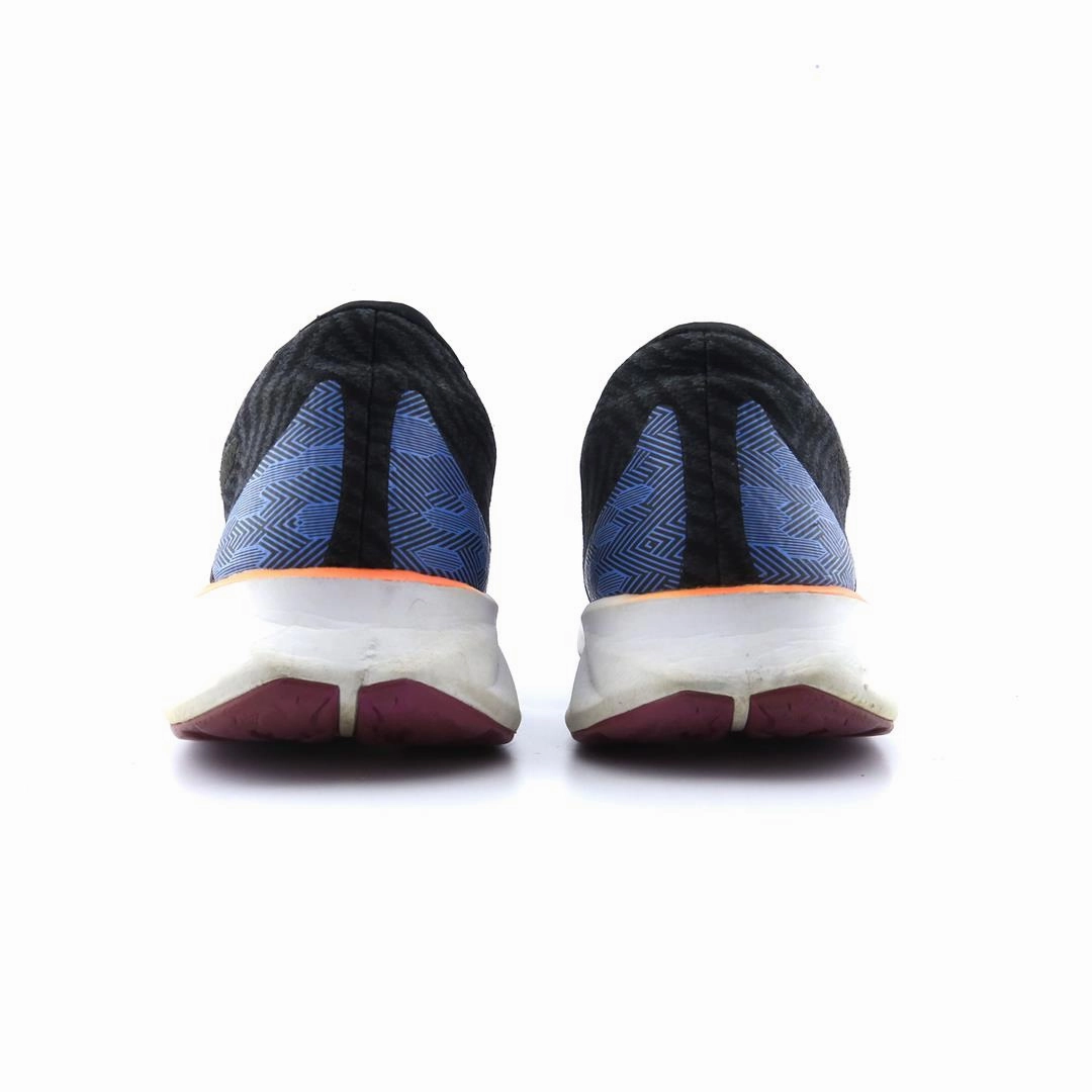 ASICS ROADBLAST trainer shoe design snapshots