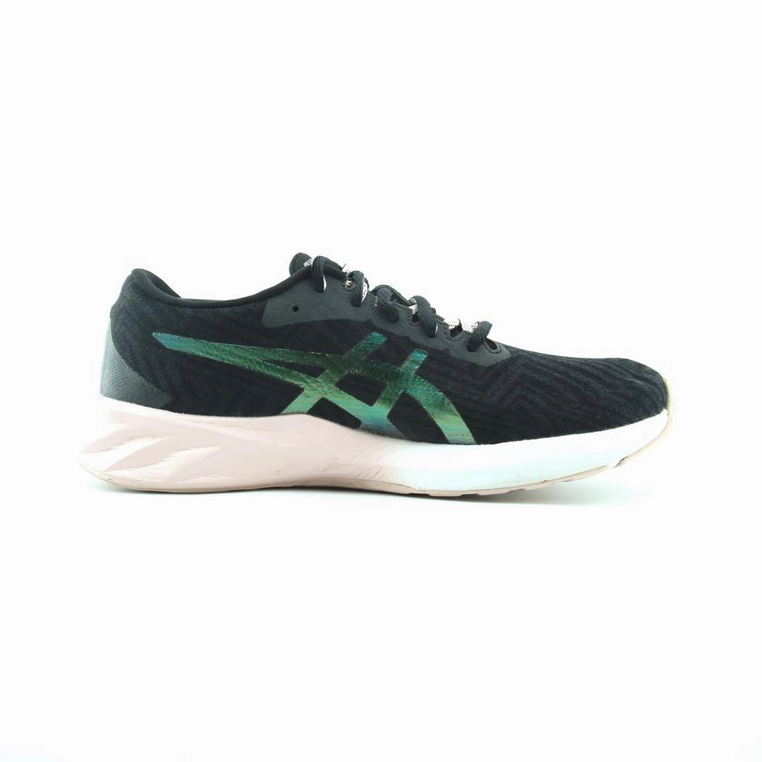 ASICS  ROADBLAST trainer shoe design snapshots