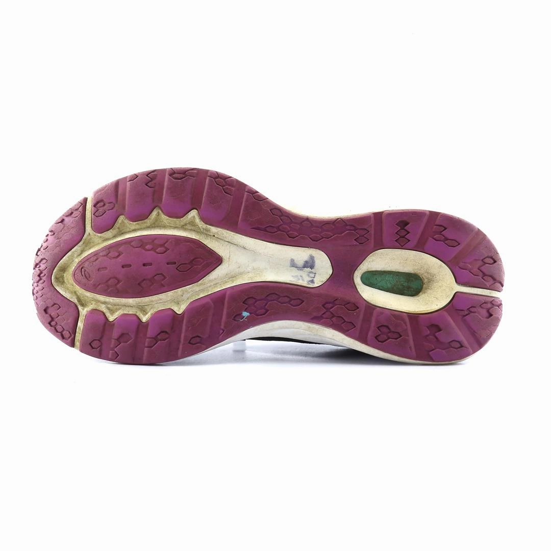 ASICS ROADBLAST trainer shoe design snapshots