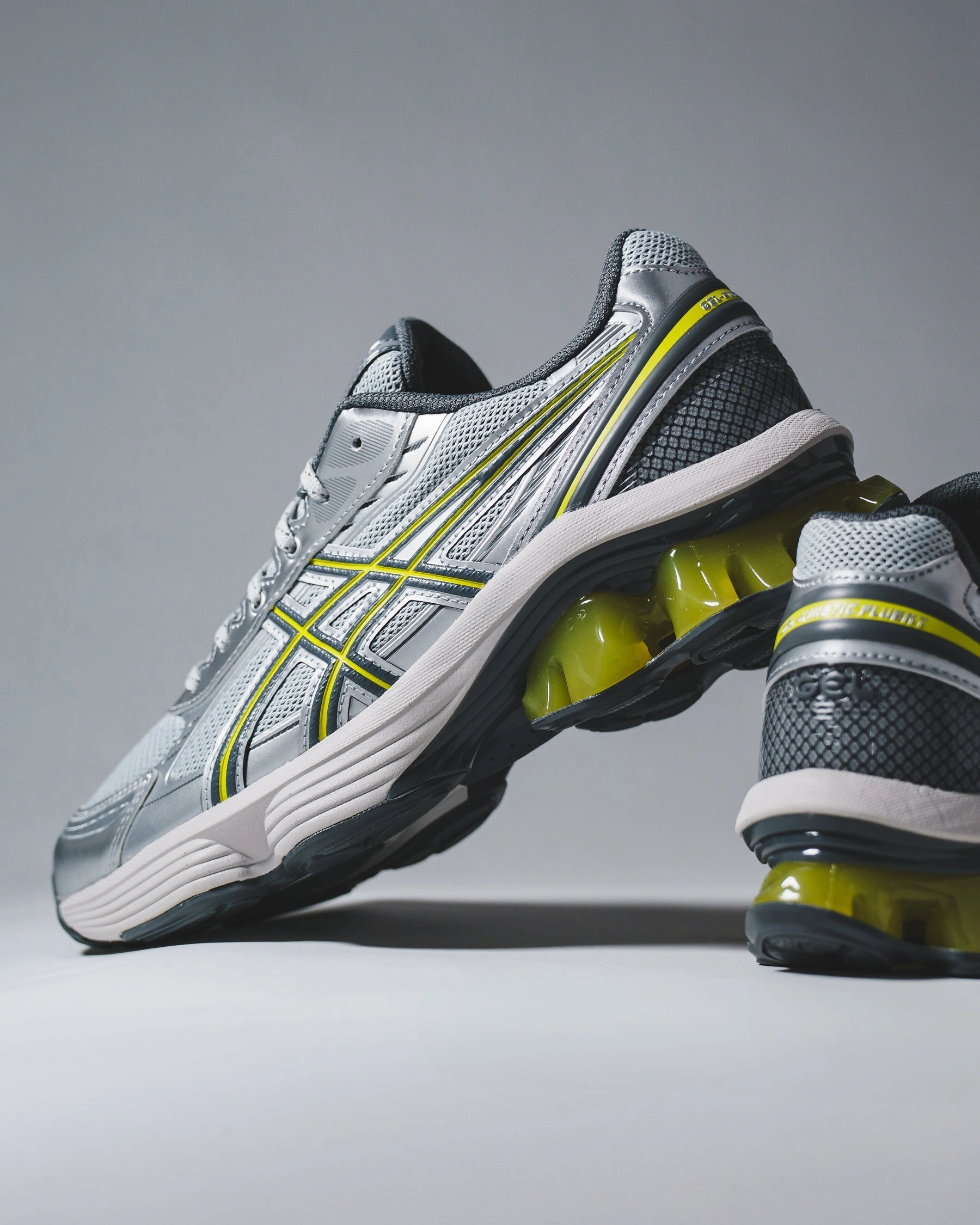 Asics Unisex Gel-Kinetic Fluent Glacier Grey Steel Grey 1203A591-020 Asics shoe style pictures