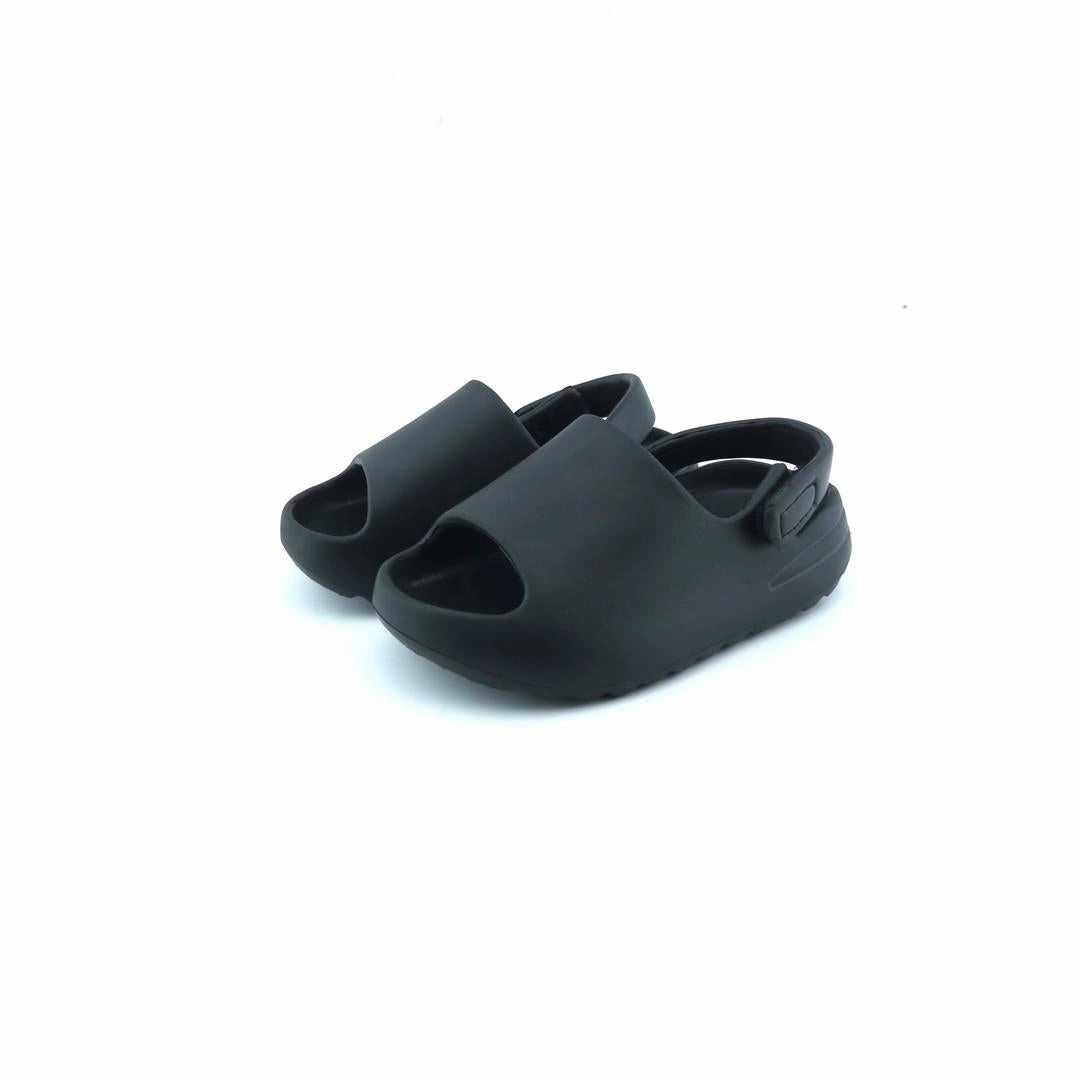 Birdsoles - Little Hops Clogs - Black Birdsoles barefoot shoes with natural toe spread