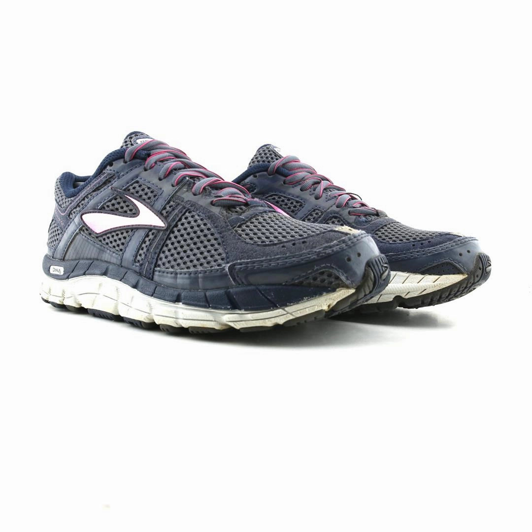 BROOKS  ADDICTION 12 Brooks running shoe close-ups