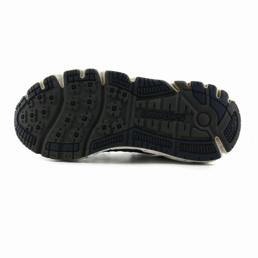 BROOKS  ADDICTION 12 Brooks running shoe close-ups