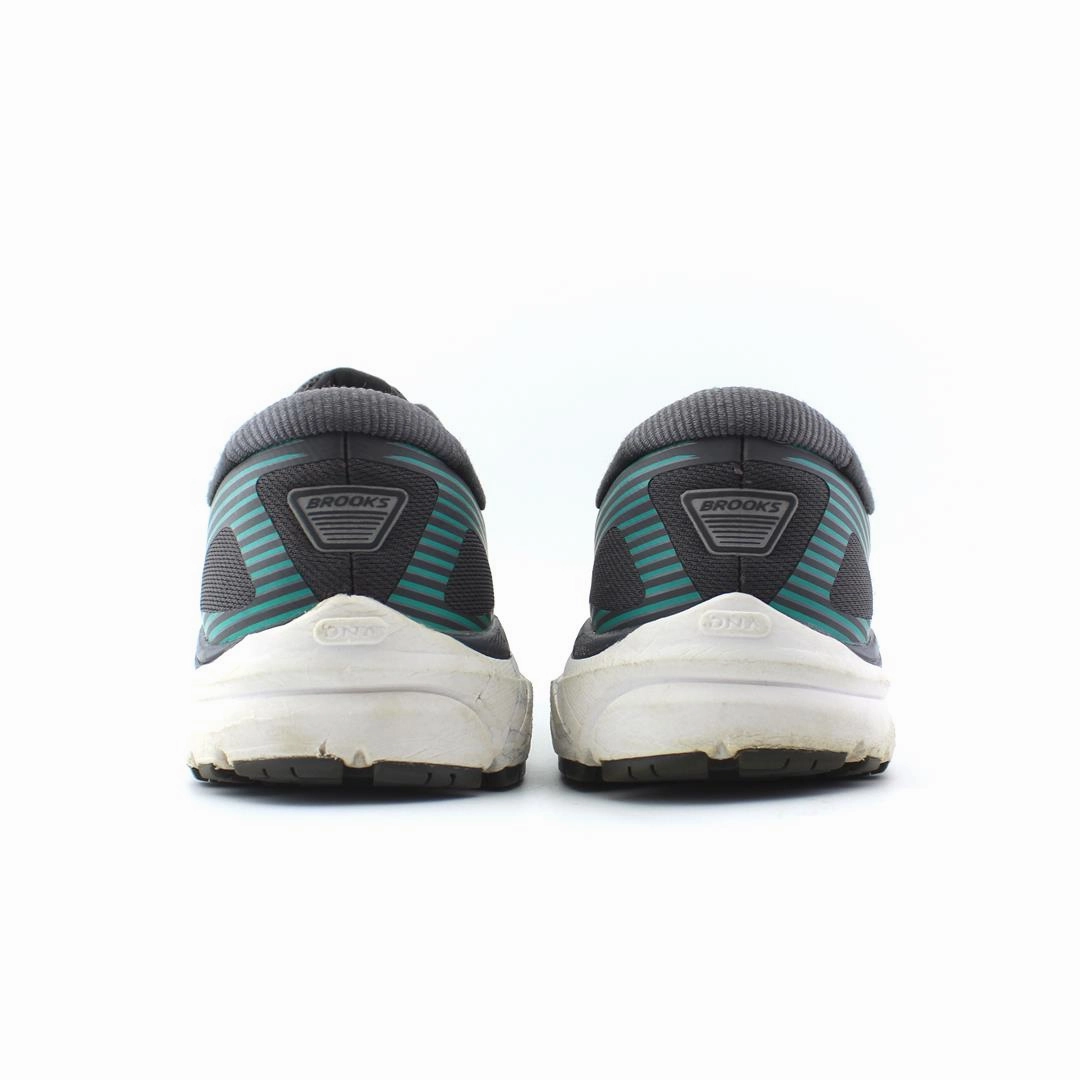 BROOKS ADDICTION  14 Brooks running footwear shots