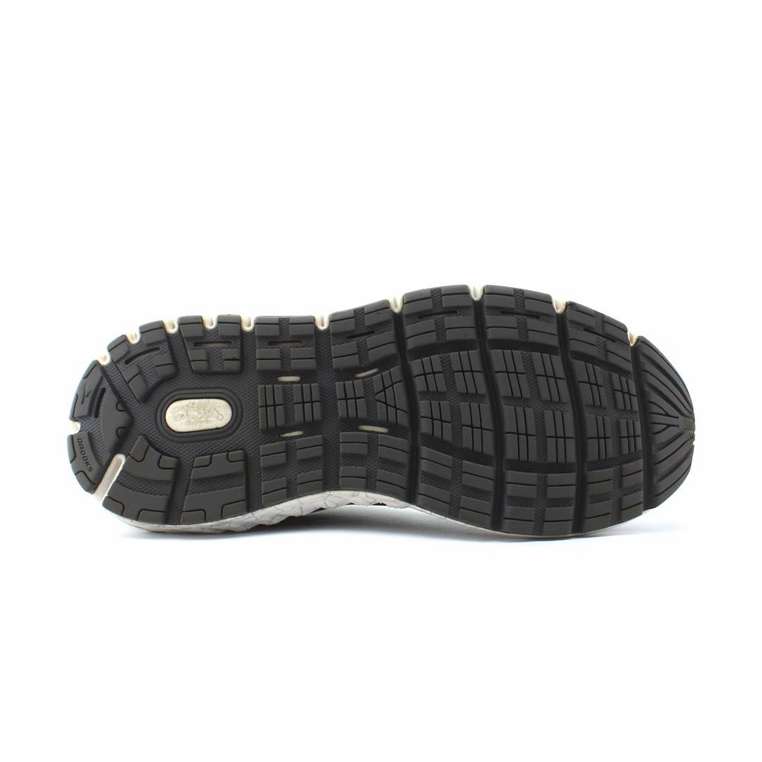 BROOKS ADDICTION  14 Brooks running footwear shots