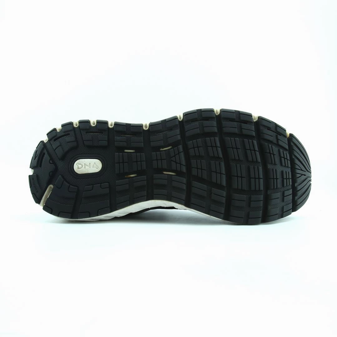 BROOKS ADDICTION 14 lightweight running shoe photos