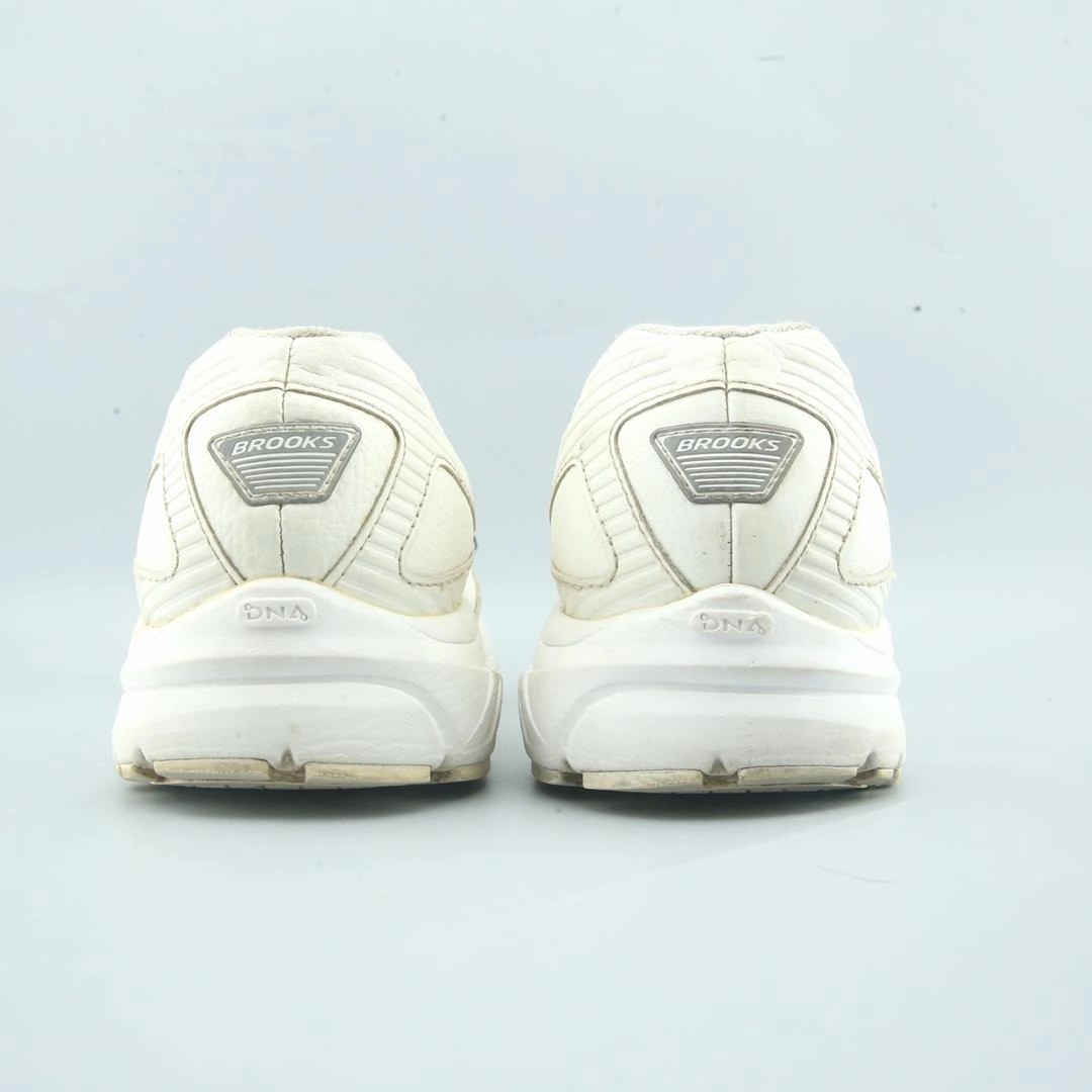 BROOKS ADDICTION WALKER 2 Brooks trainer design images