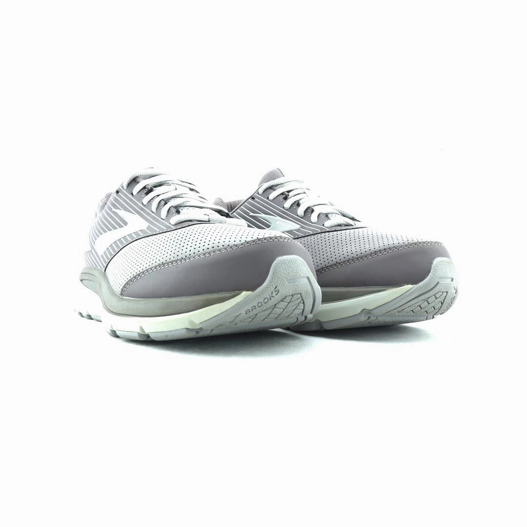 BROOKS ADDICTION WALKER SUEDE Brooks trainer design images