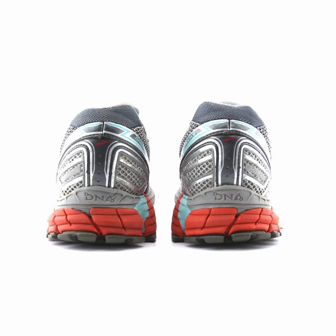BROOKS ADRENALINE GTS 12 GORE-TEX Brooks running shoe close-ups