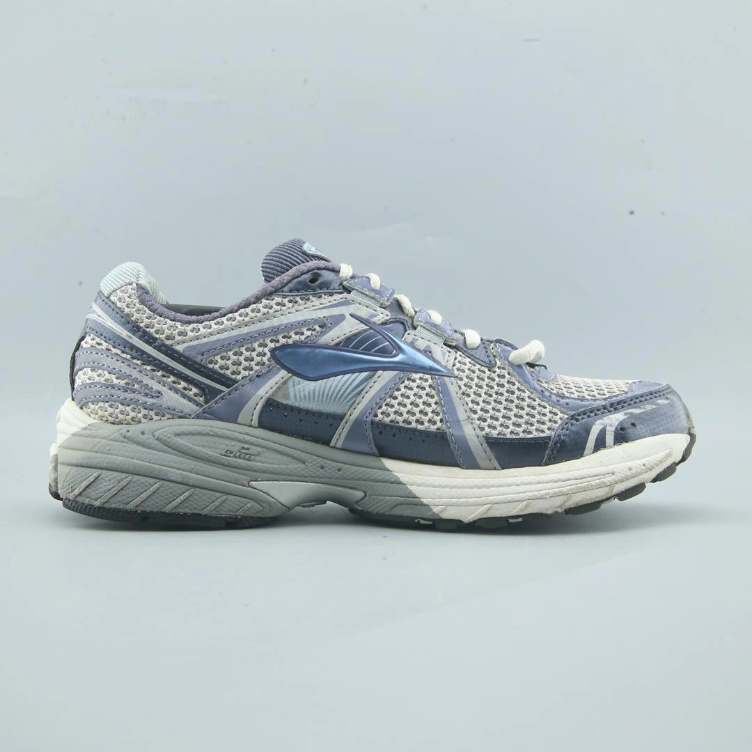 BROOKS ADRENALINE GTS 12 lightweight running shoe photos
