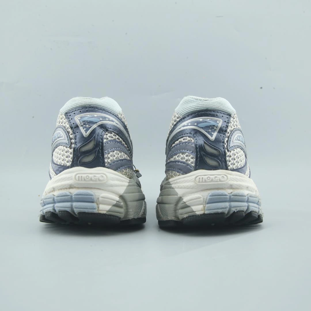BROOKS ADRENALINE GTS 12 lightweight running shoe photos