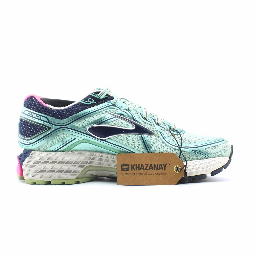 BROOKS ADRENALINE GTS 16 Brooks running footwear shots