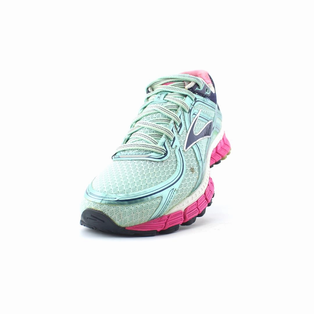 BROOKS ADRENALINE GTS 16 Brooks running footwear shots