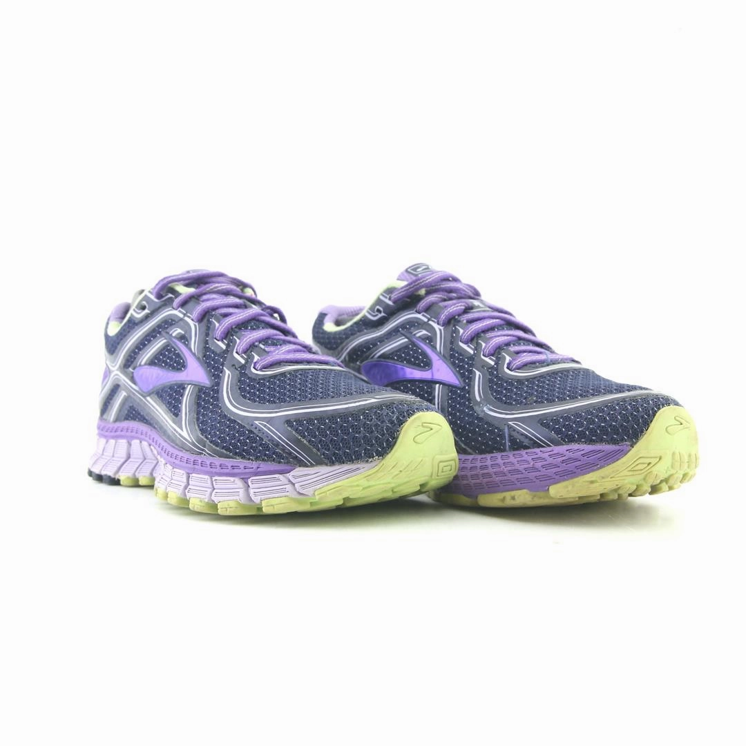 BROOKS ADRENALINE GTS 16 Brooks running shoe close-ups