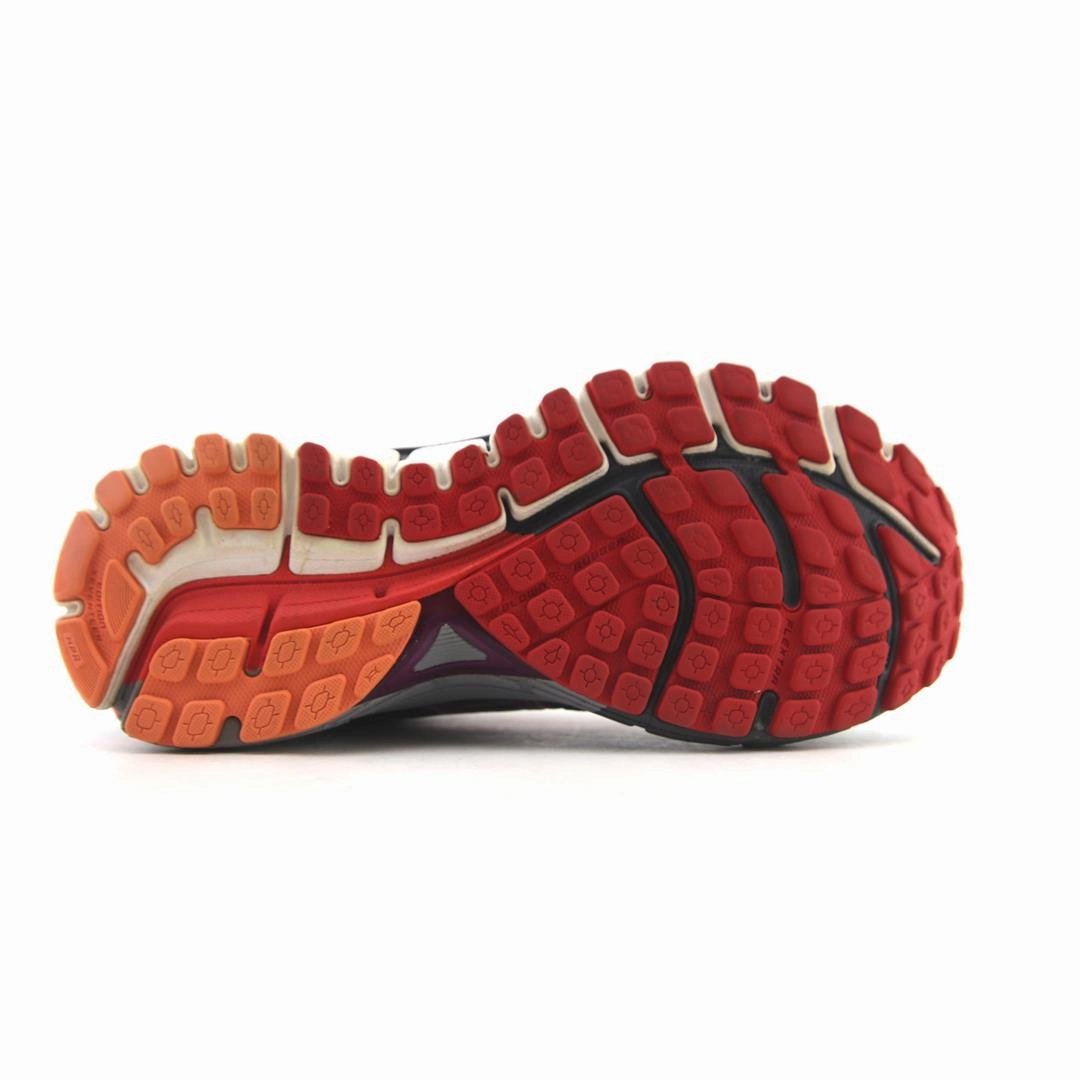 BROOKS ADRENALINE GTS 17 Brooks running footwear shots
