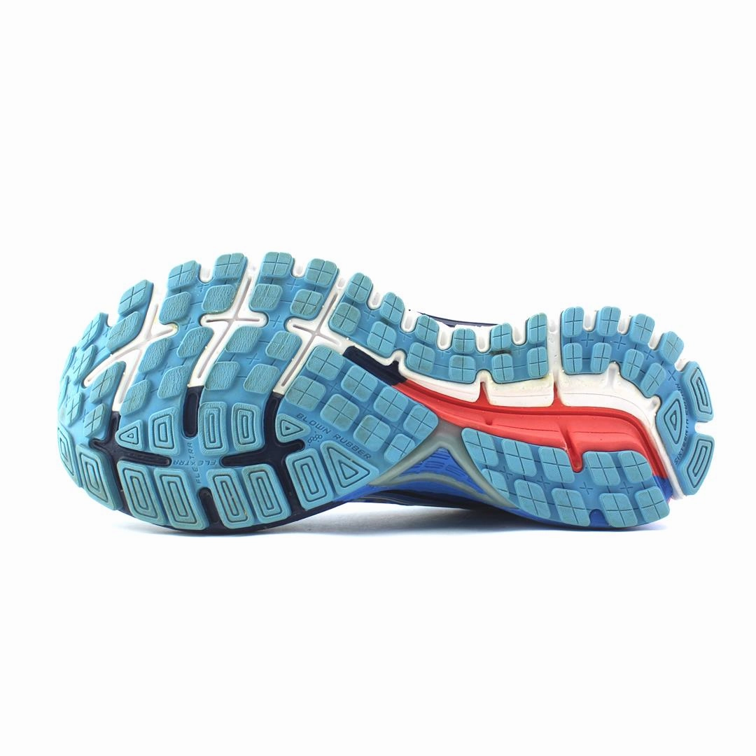 BROOKS  ADRENALINE GTS 17 Brooks running footwear shots