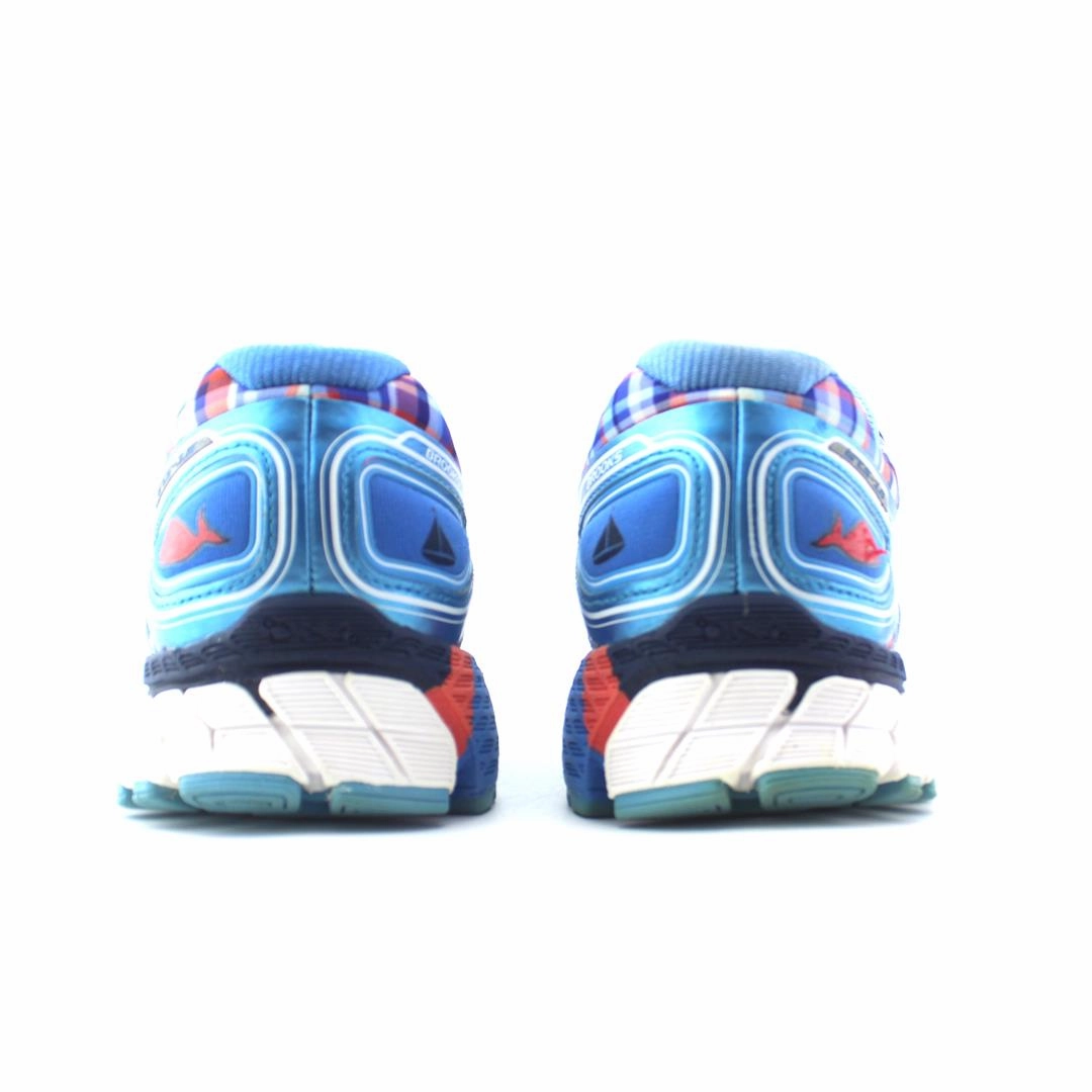 BROOKS  ADRENALINE GTS 17 Brooks running footwear shots
