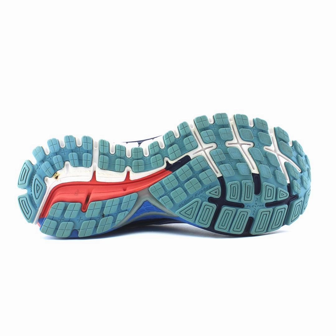 BROOKS  ADRENALINE GTS 17 Brooks running footwear shots