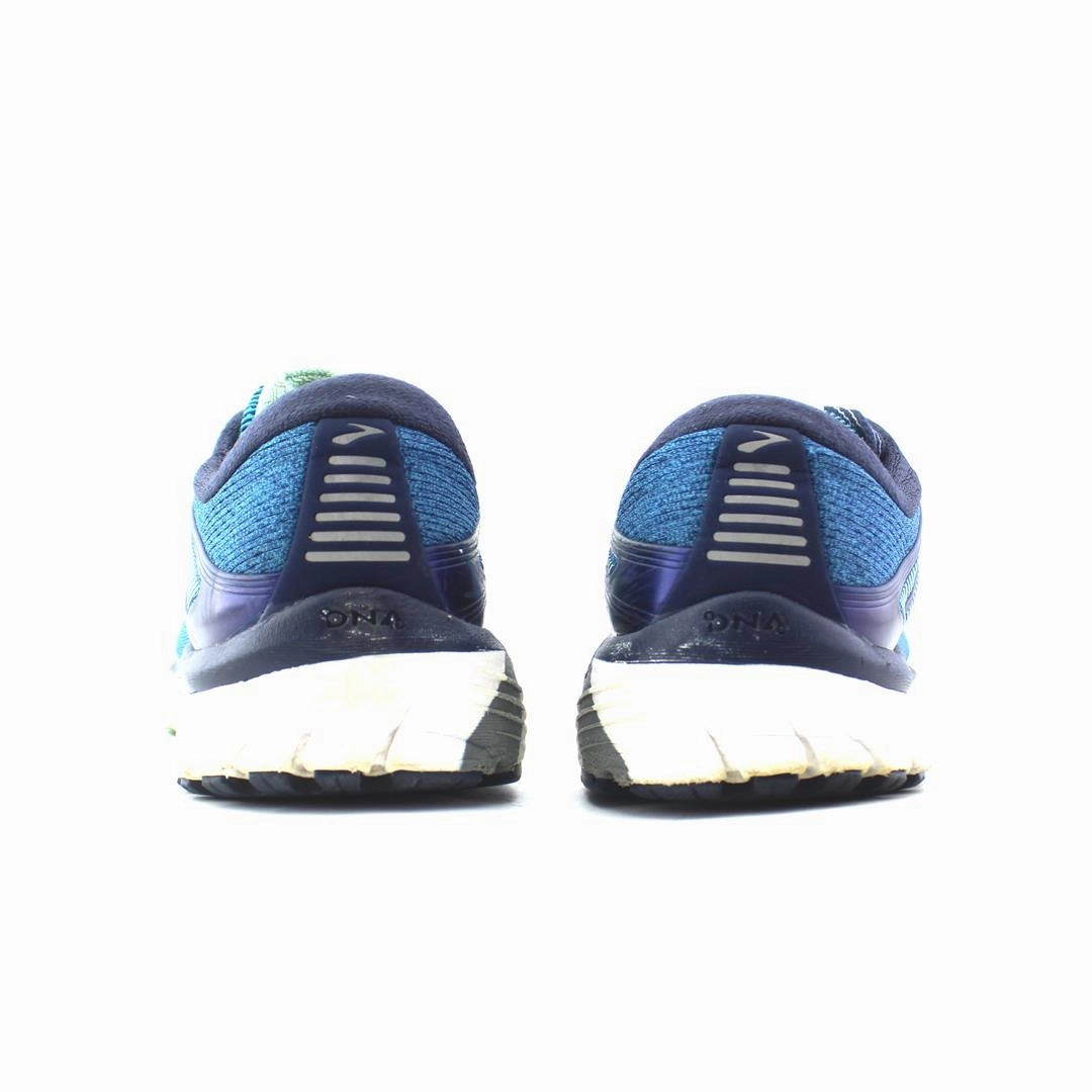 BROOKS ADRENALINE GTS 18 Brooks running footwear shots