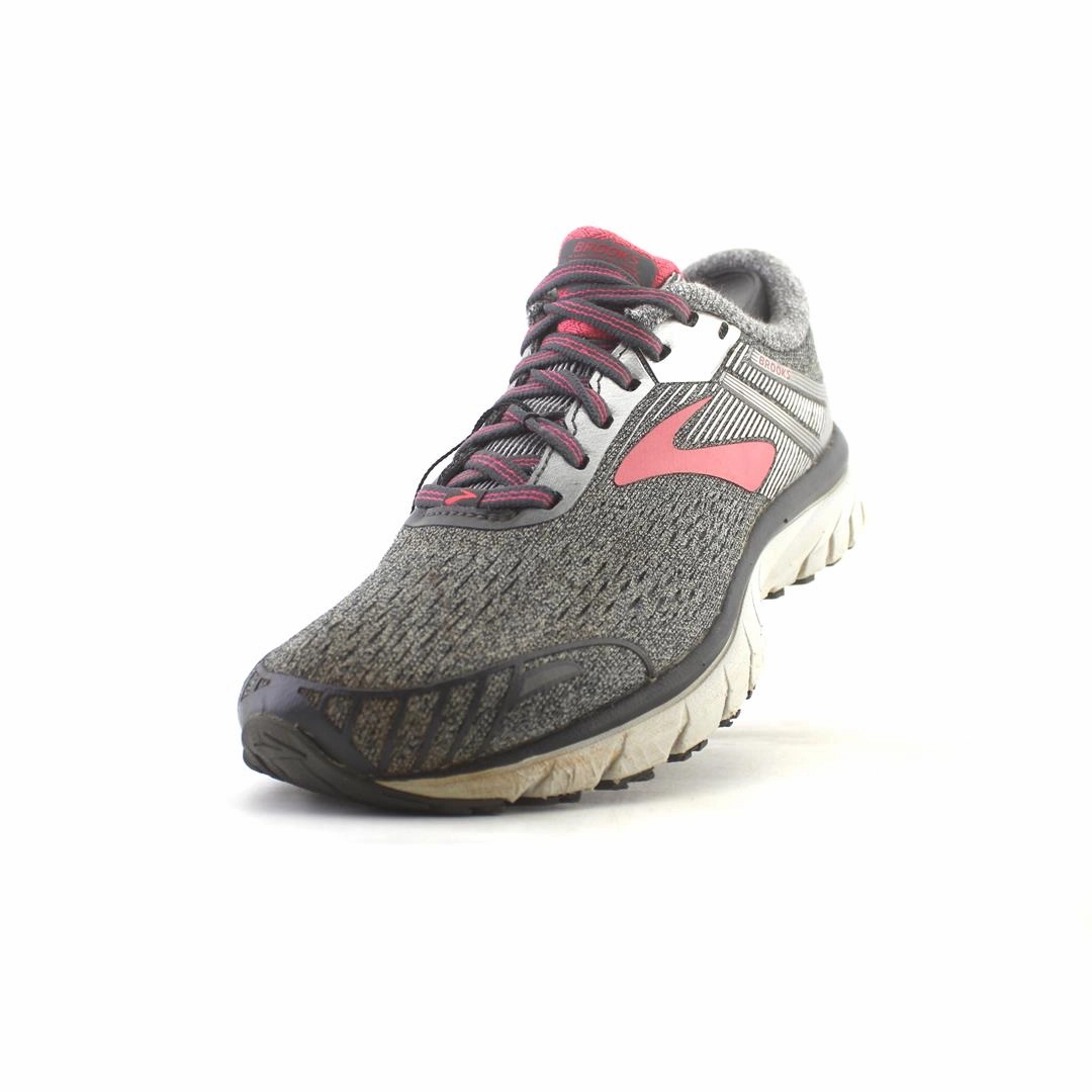 BROOKS ADRENALINE GTS 18 Brooks running footwear shots