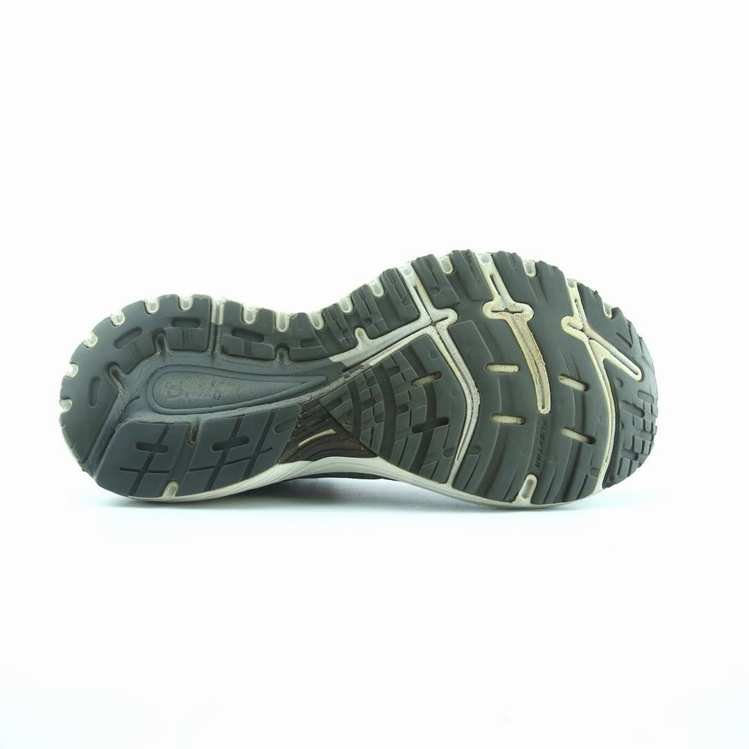 BROOKS ADRENALINE GTS 18 Brooks trainer design images