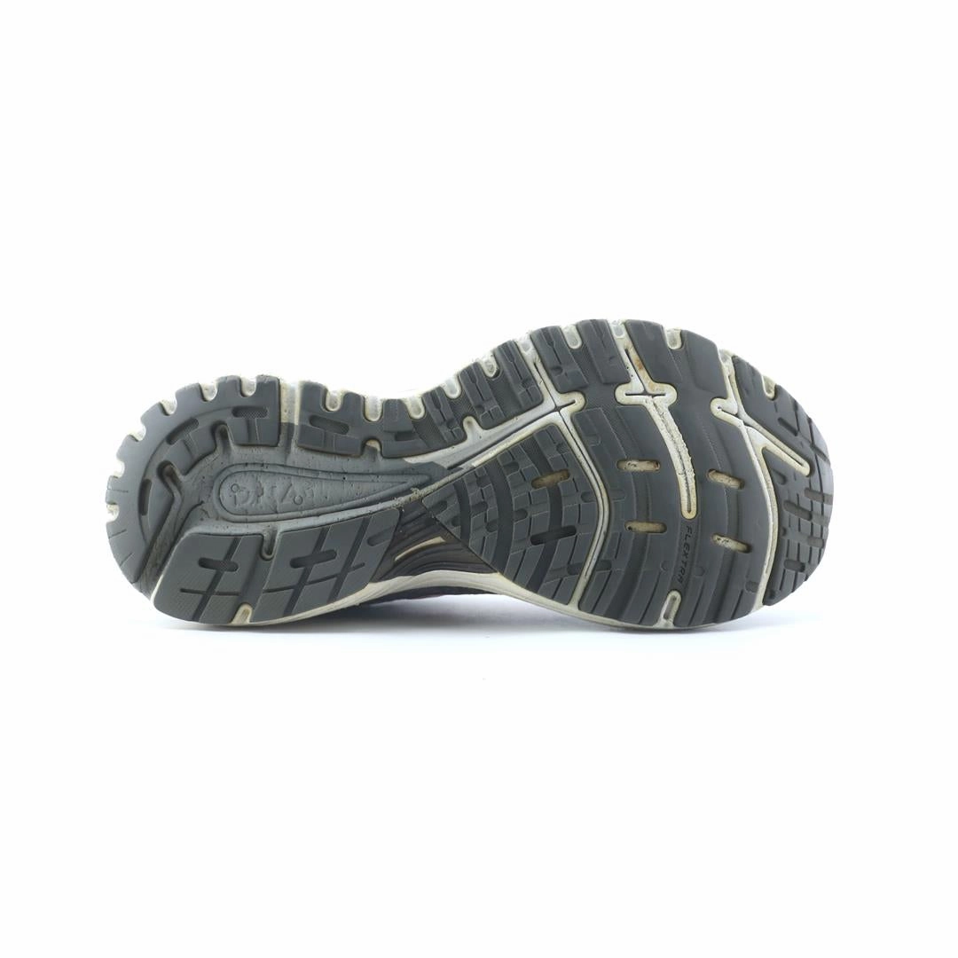 BROOKS ADRENALINE GTS 18 lightweight running shoe photos