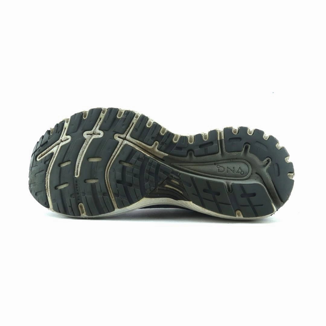 BROOKS ADRENALINE GTS 18 performance running shoe visuals