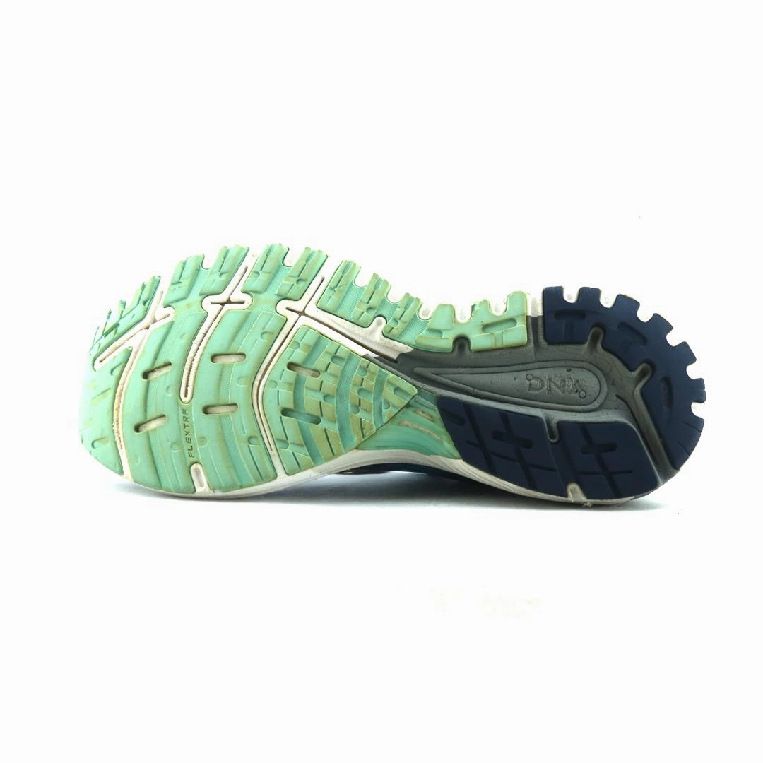 BROOKS ADRENALINE GTS 18 performance running shoe visuals