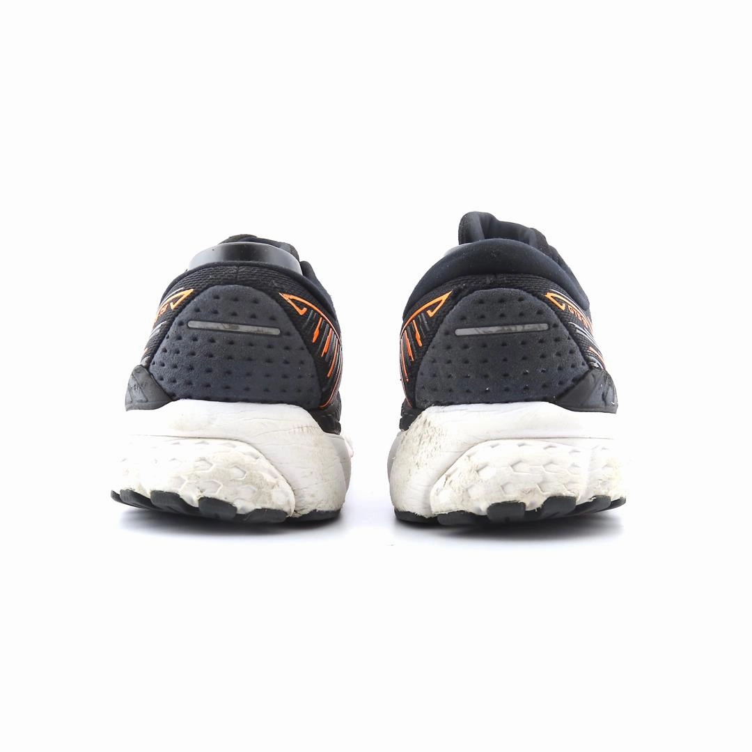 BROOKS ADRENALINE GTS 19 Brooks running shoe close-ups