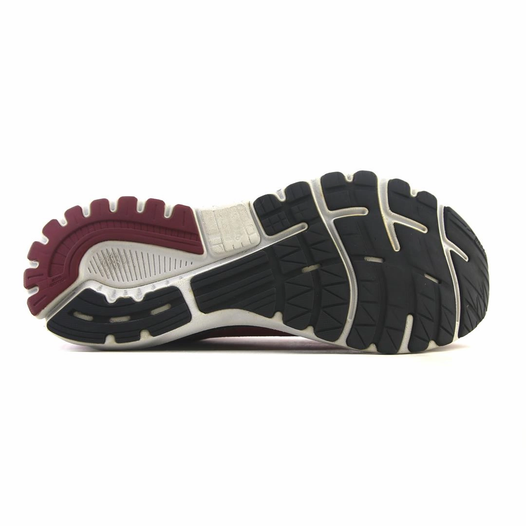 BROOKS ADRENALINE GTS 20 Brooks running footwear shots