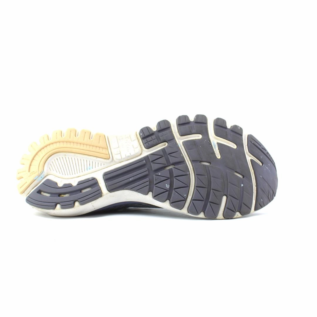 BROOKS ADRENALINE GTS 20 Brooks running footwear shots