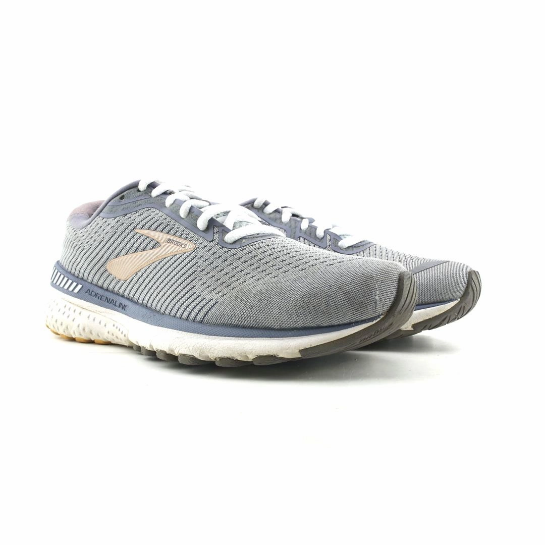 BROOKS ADRENALINE GTS 20 Brooks running shoe close-ups
