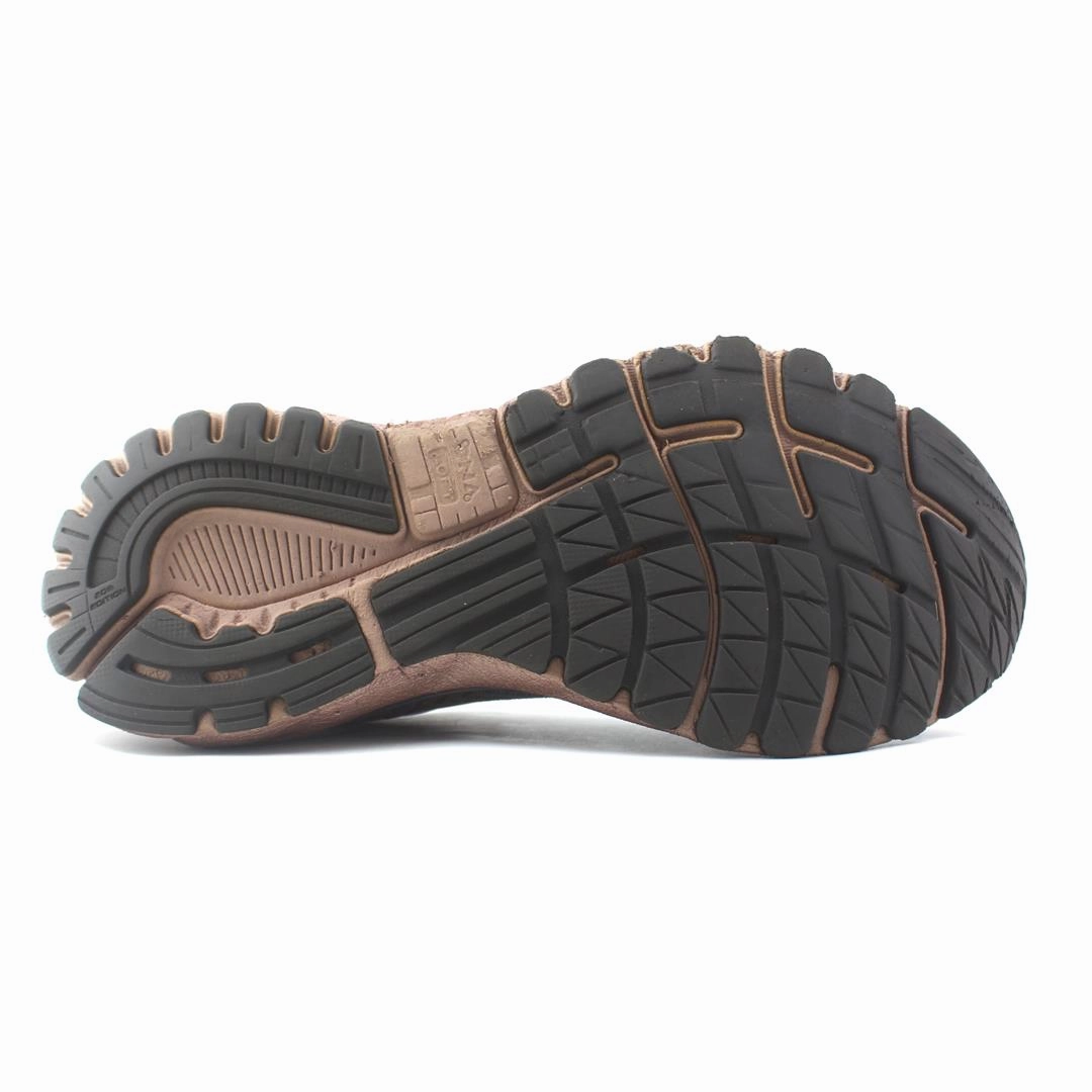 BROOKS ADRENALINE GTS 20 Brooks running shoe close-ups