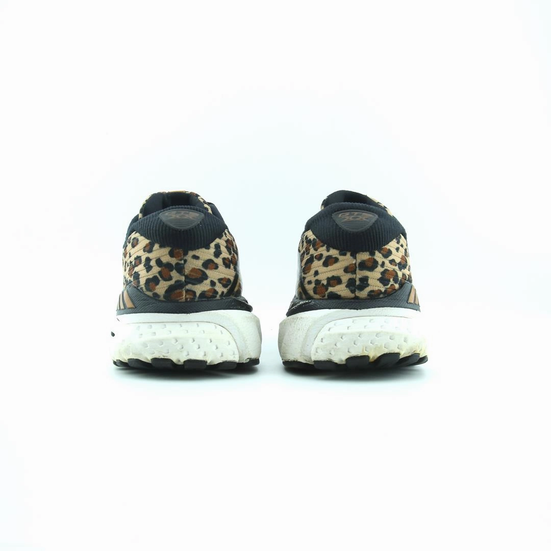 BROOKS ADRENALINE GTS 20 Brooks trainer design images