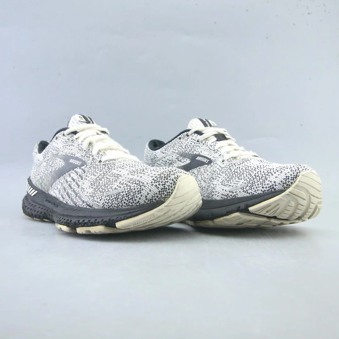 BROOKS ADRENALINE GTS 21 athletic Brooks shoe snapshots