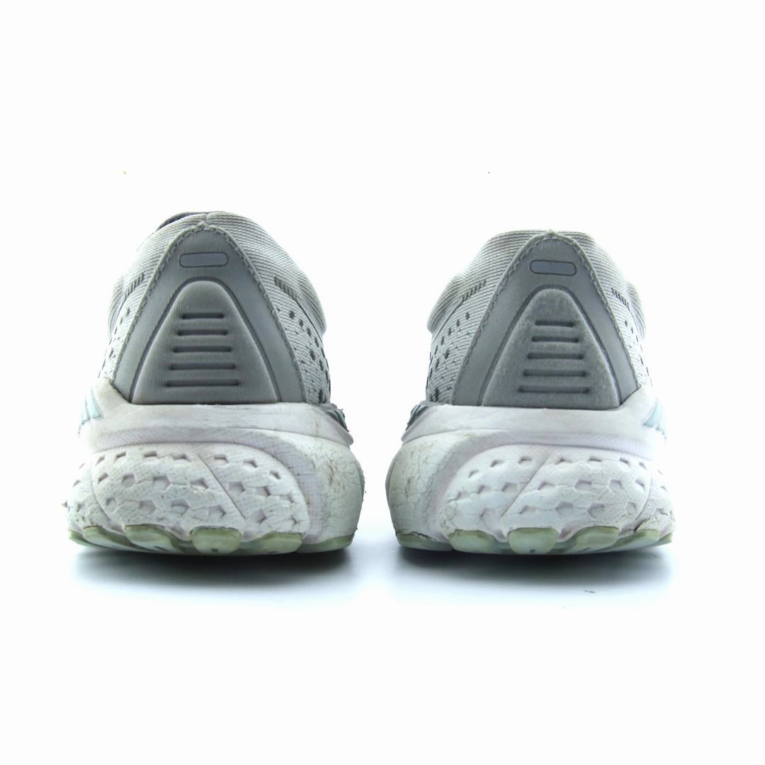 BROOKS ADRENALINE GTS 21 athletic Brooks shoe snapshots