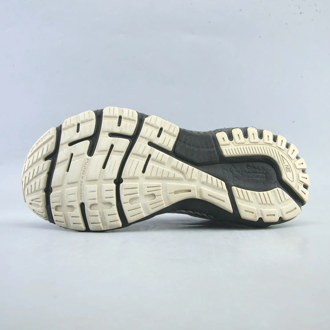 BROOKS ADRENALINE GTS 21 athletic Brooks shoe snapshots