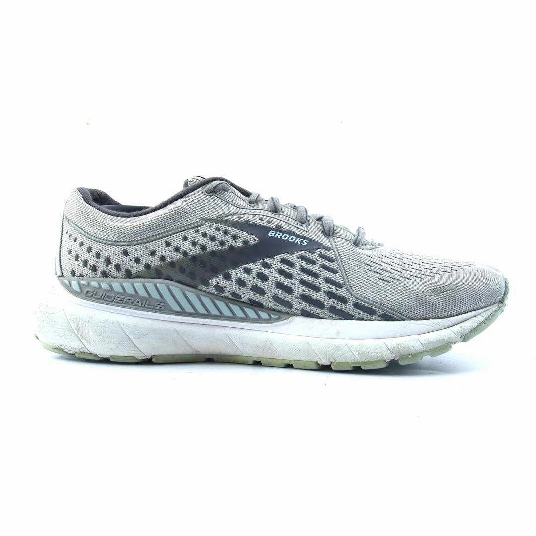 BROOKS ADRENALINE GTS 21 athletic Brooks shoe snapshots