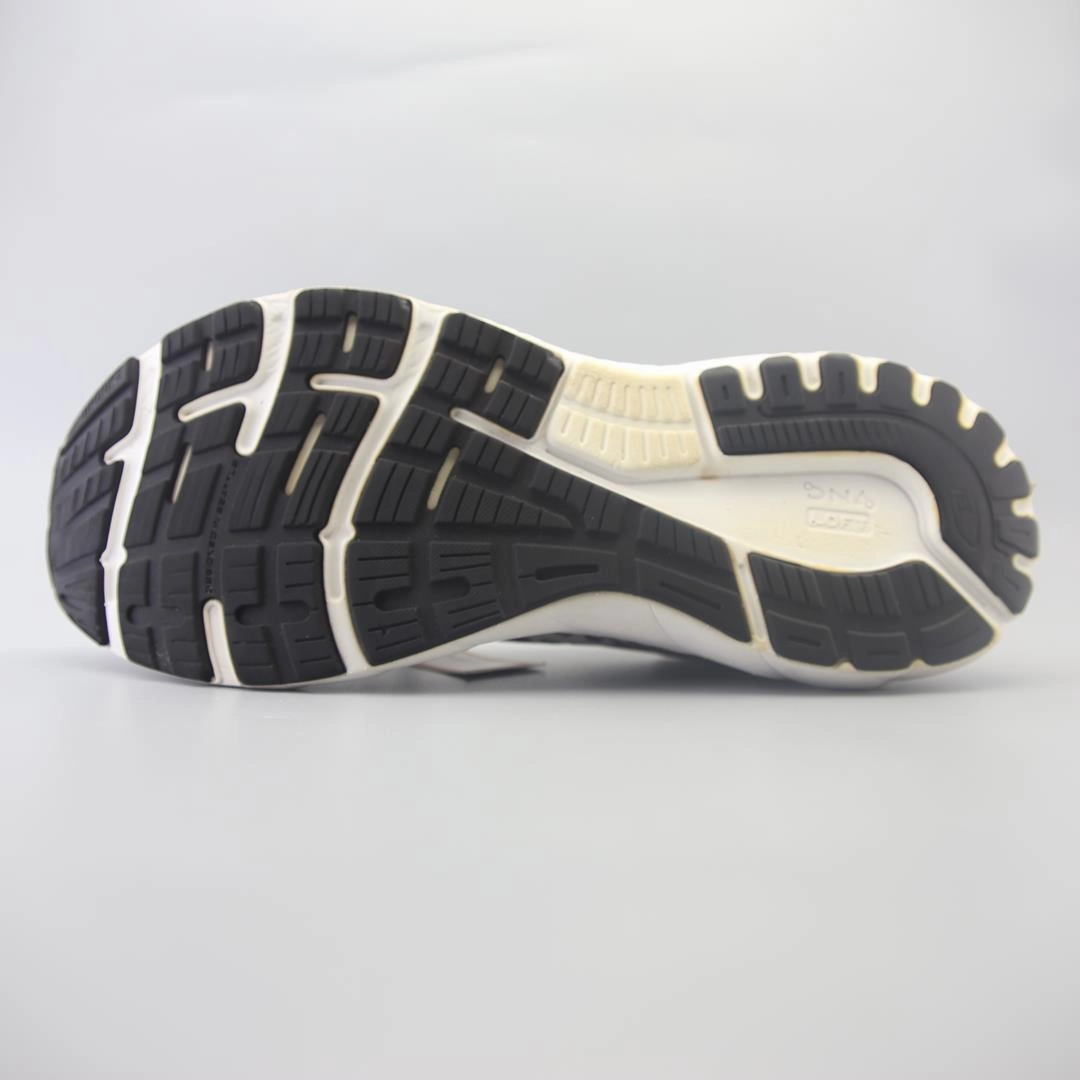 BROOKS ADRENALINE GTS 21 Brooks running footwear shots