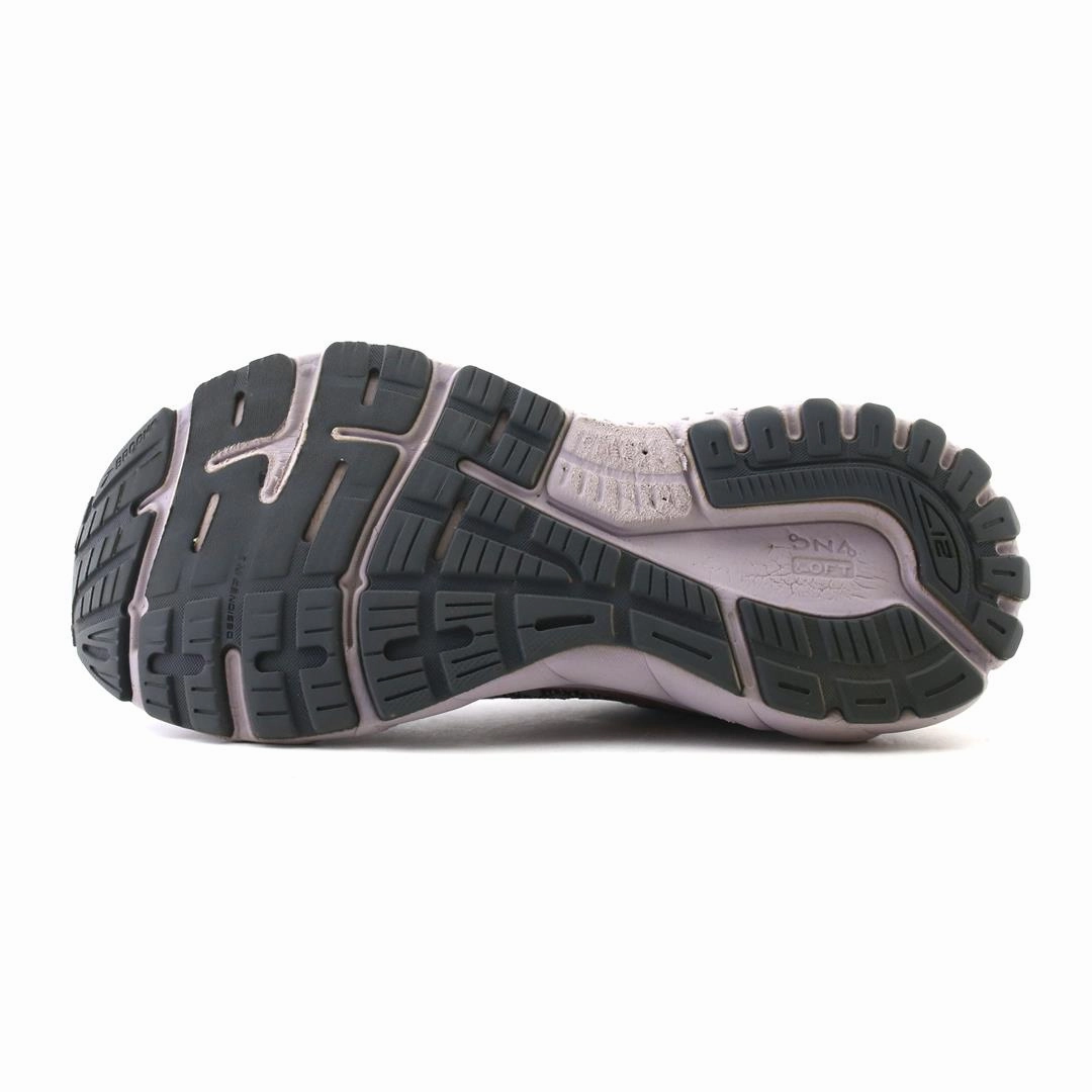 BROOKS ADRENALINE GTS 21 Brooks running footwear shots