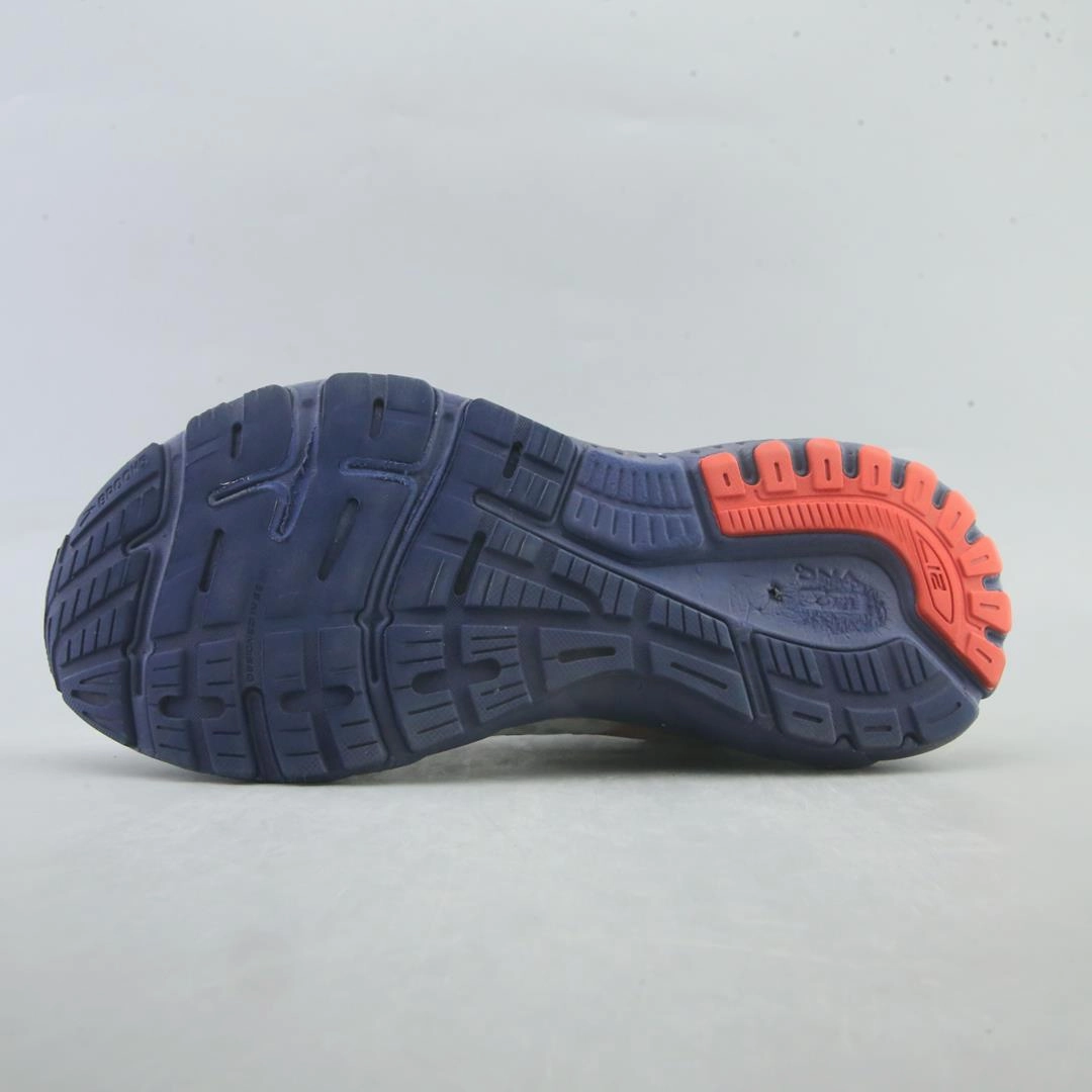 BROOKS ADRENALINE GTS 21 Brooks running shoe close-ups