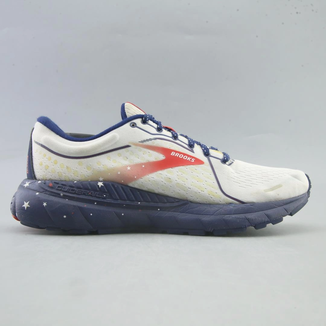 BROOKS ADRENALINE GTS 21 Brooks running shoe close-ups