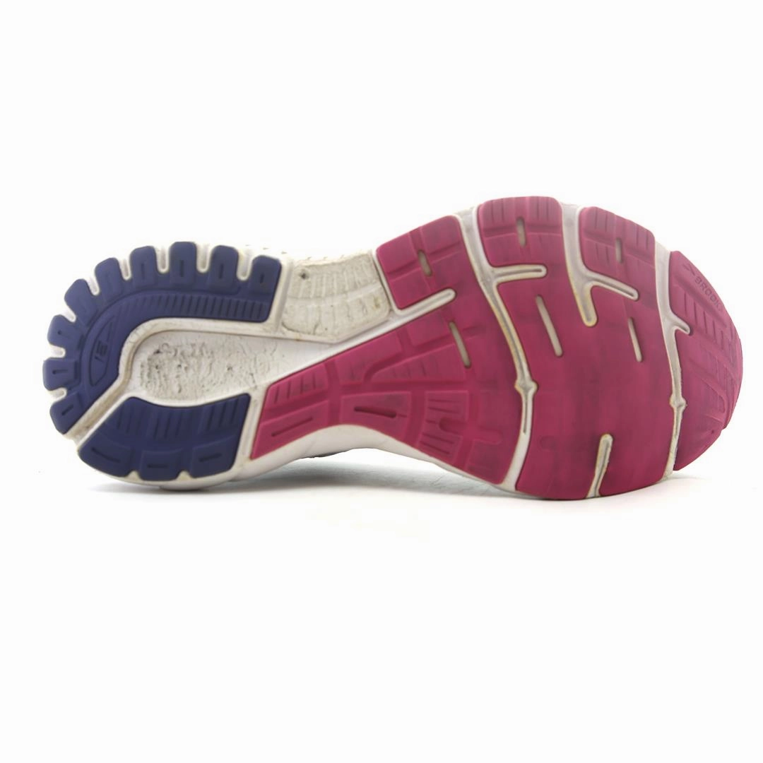 BROOKS ADRENALINE GTS 21 Brooks trainer design images