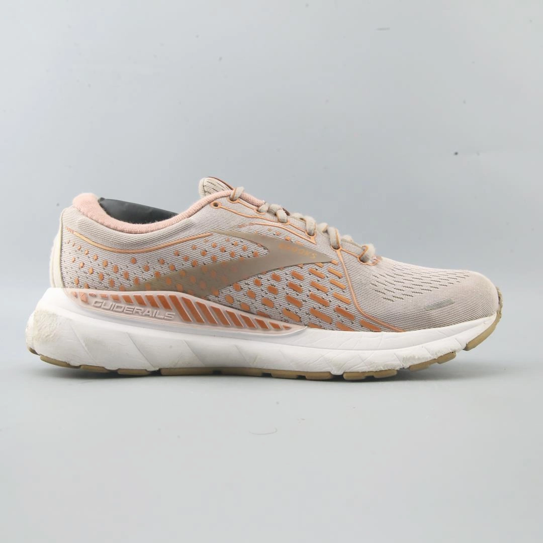 BROOKS ADRENALINE GTS 21 Brooks trainer design images