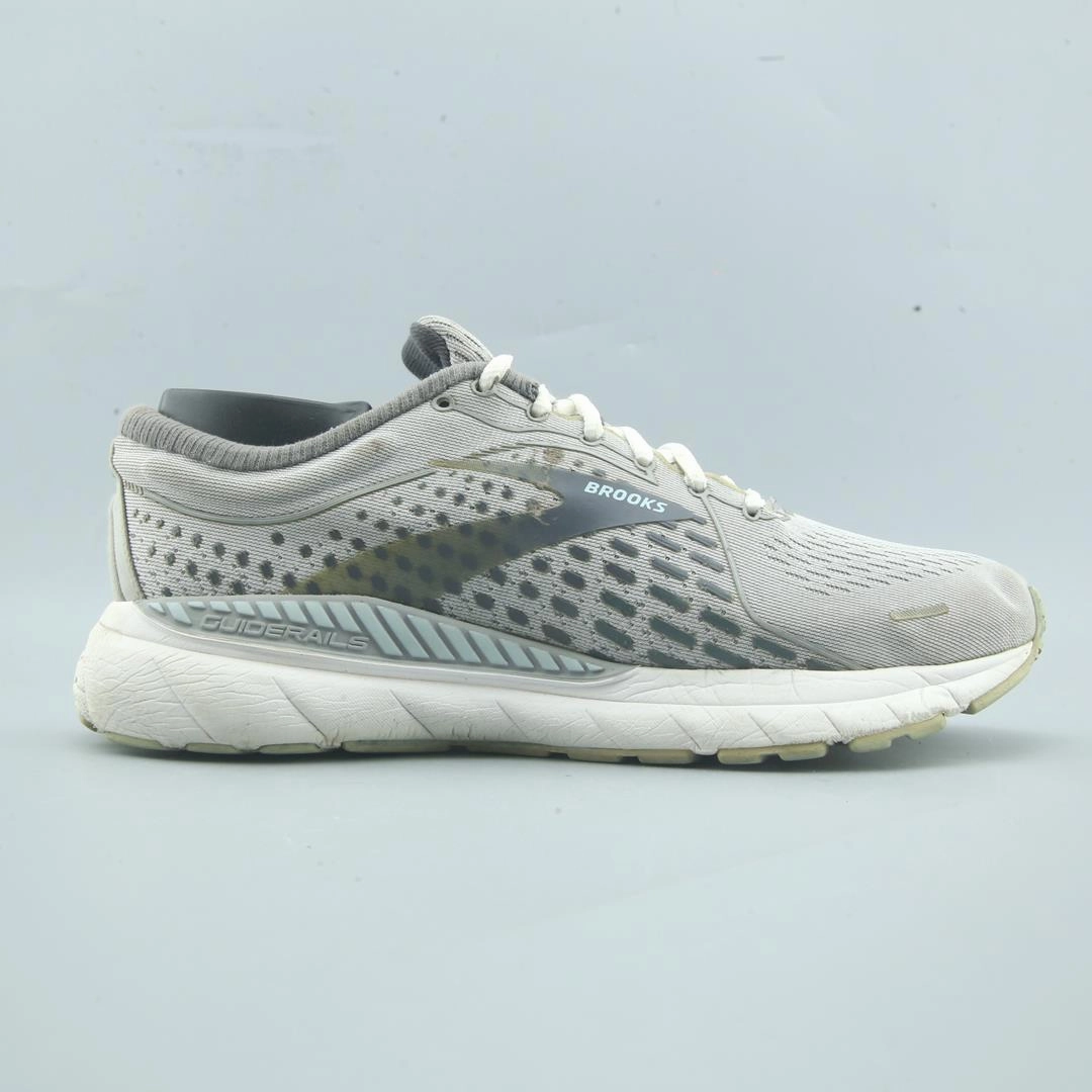 BROOKS ADRENALINE GTS 21 lightweight running shoe photos
