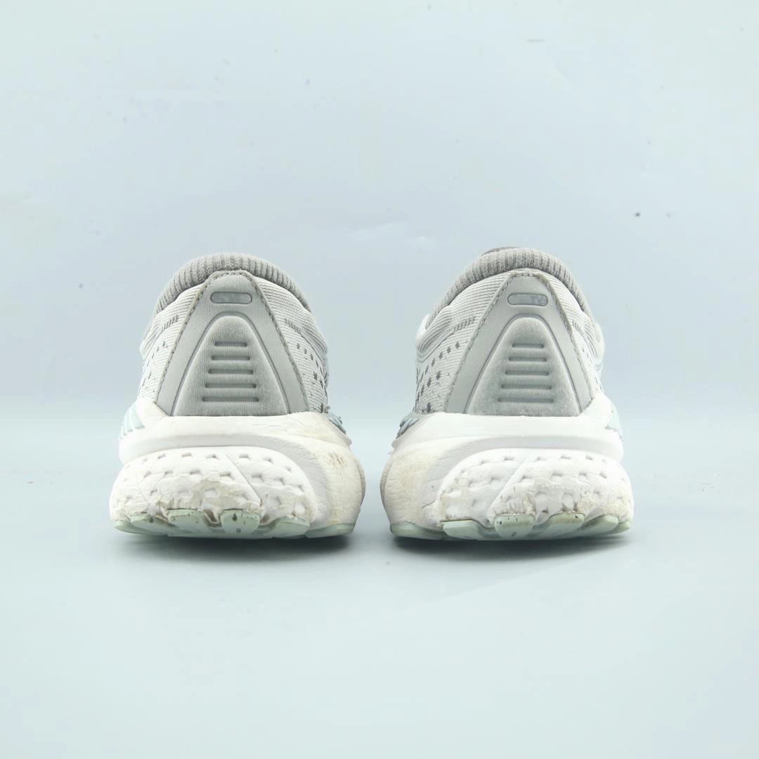 BROOKS ADRENALINE GTS 21 lightweight running shoe photos