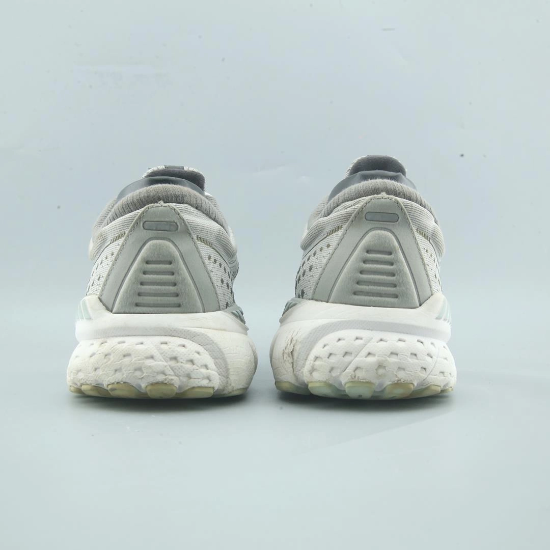 BROOKS ADRENALINE GTS 21 lightweight running shoe photos