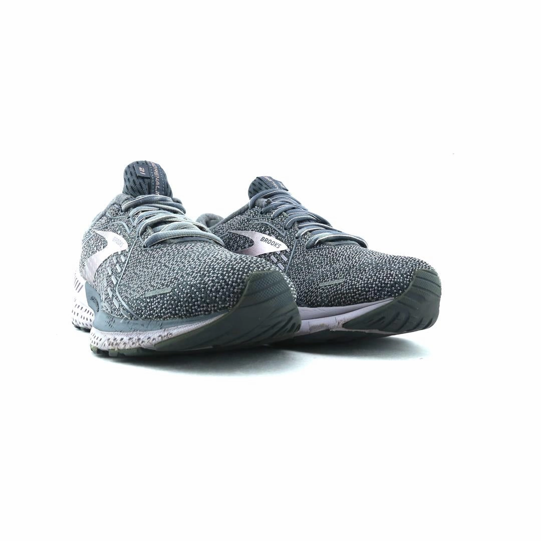 BROOKS ADRENALINE GTS 21 performance running shoe visuals